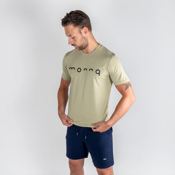 Monnq T-Shirt Sage (Black)