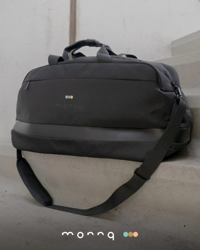 𝗠𝗼𝗻𝗻𝗾 𝗦𝘁𝗲𝗳𝗮𝗻𝗼 𝗗𝘂𝗳𝗳𝗹𝗲 𝗕𝗮𝗴 𝗕𝗹𝗮𝗰𝗸

Deze tas is perfect om al jouw benodigdheden in mee te nemen voor het werk, een weekendje weg of bijvoorbeeld naar de sportschool!

Het gewatteerde laptopcompartiment voor een 15.6-inch laptop zorgt ervoor dat je tas gemakkelijk kunt combineren voor het sporten na je werk!

De schouderriem is afneembaar en verstelbaar. Zo kun je de tas over de schouder dragen, maar ook in de hand.

#monnq #accessories #clothing #men #women #kids #sunglasses #bags #totebag #strawbag #dufflebag #weekendtas #inspo #fashion #fashionblogger #fashioninspo #fashion
